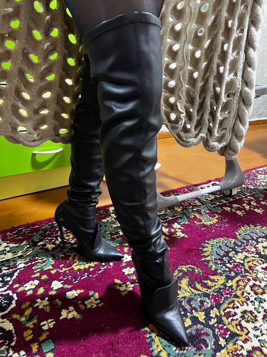 Женские сапоги ,