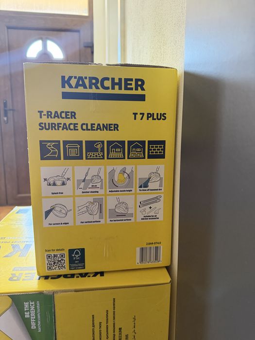 Aparat karcher nou+perie cadou