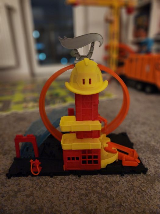 Statie pompieri Hot Wheels