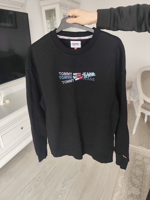 Vând bluza originala  Tommy Hilfiger Jeans