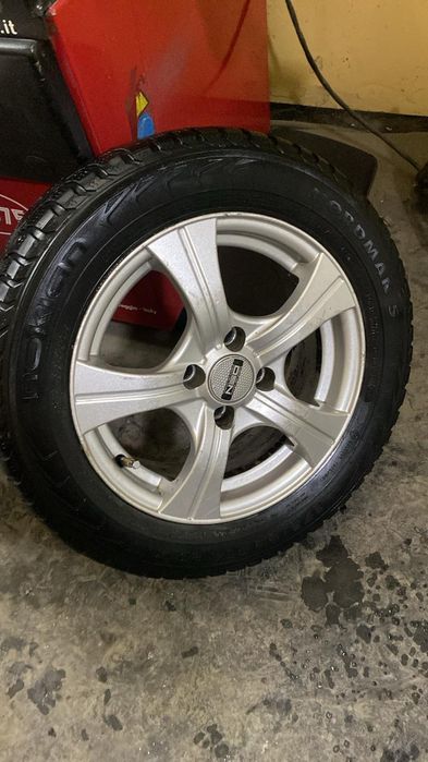 Диски с резиной на ВАЗ