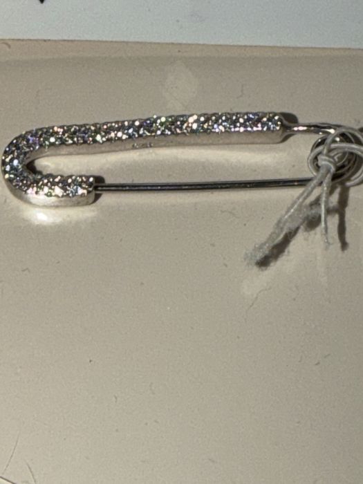 Swarovski кольцо 17либо 18 размер.из белых страз.Брошь 925 Серебро .