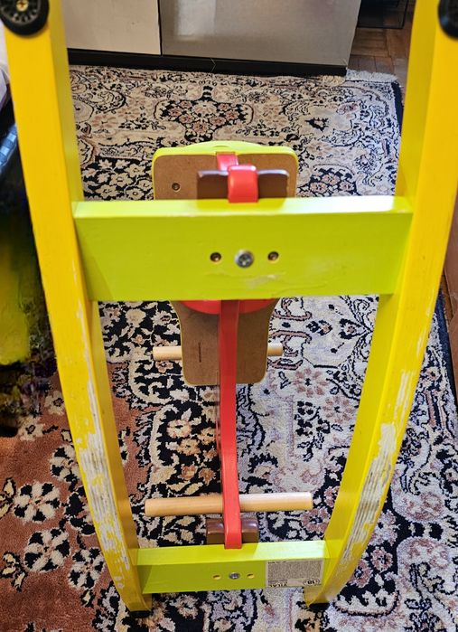 Дървено конче-люлка