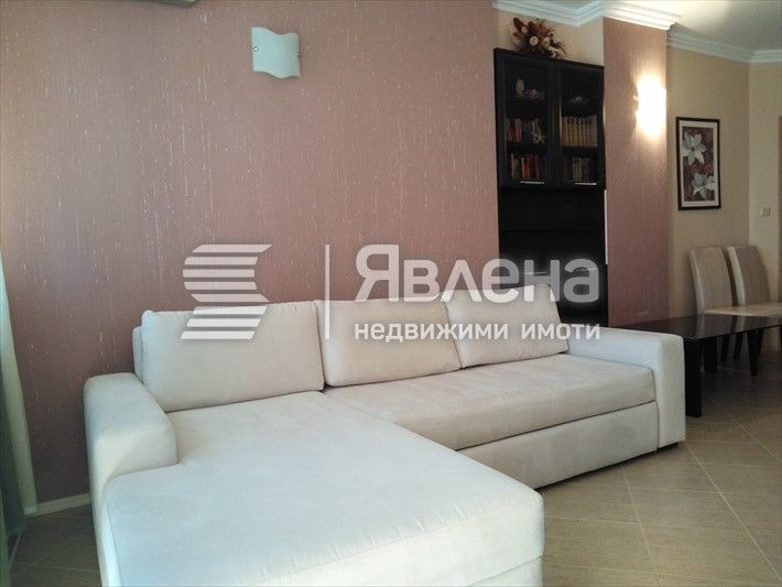 Продава се Двустаен апартамент в Царево - 74 кв.м за 1190 €/кв.м - Снимка #3