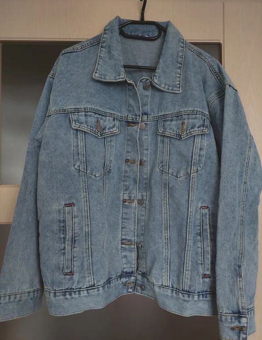 Продам новую джинсовку, куртку