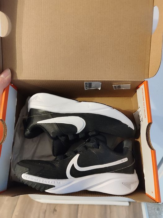 Нови маратонки на Nike