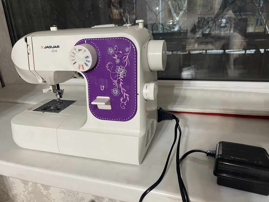 Продается швейная машина  ‘Jaguar GT 8’