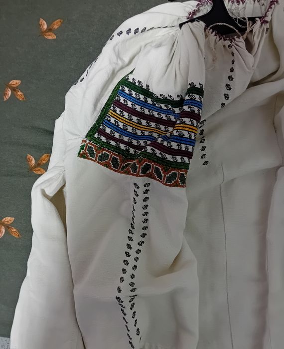 Cămașă tradițională  pentru copii