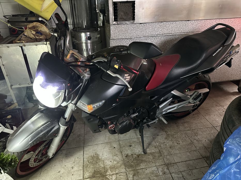 Suzuki gsr 600 Yoshimura