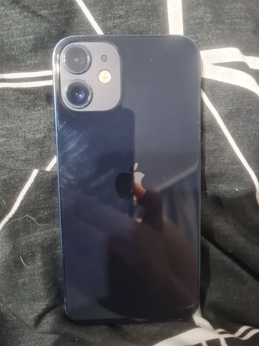 Продам iPhone 12 mini 128 79
