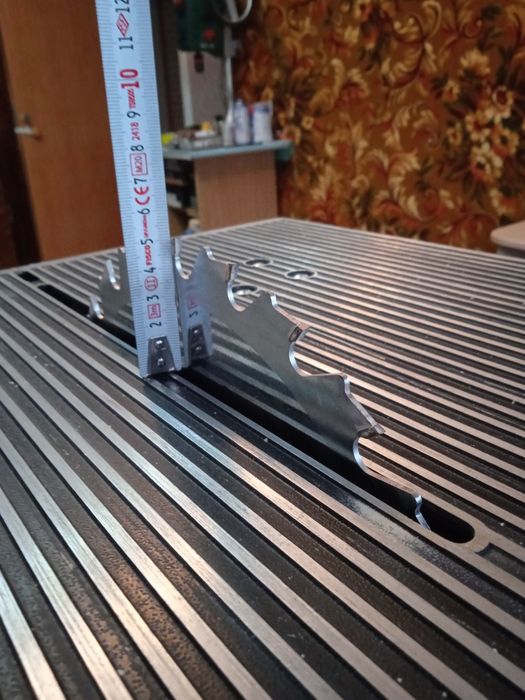 Пила универсальная DeWalt