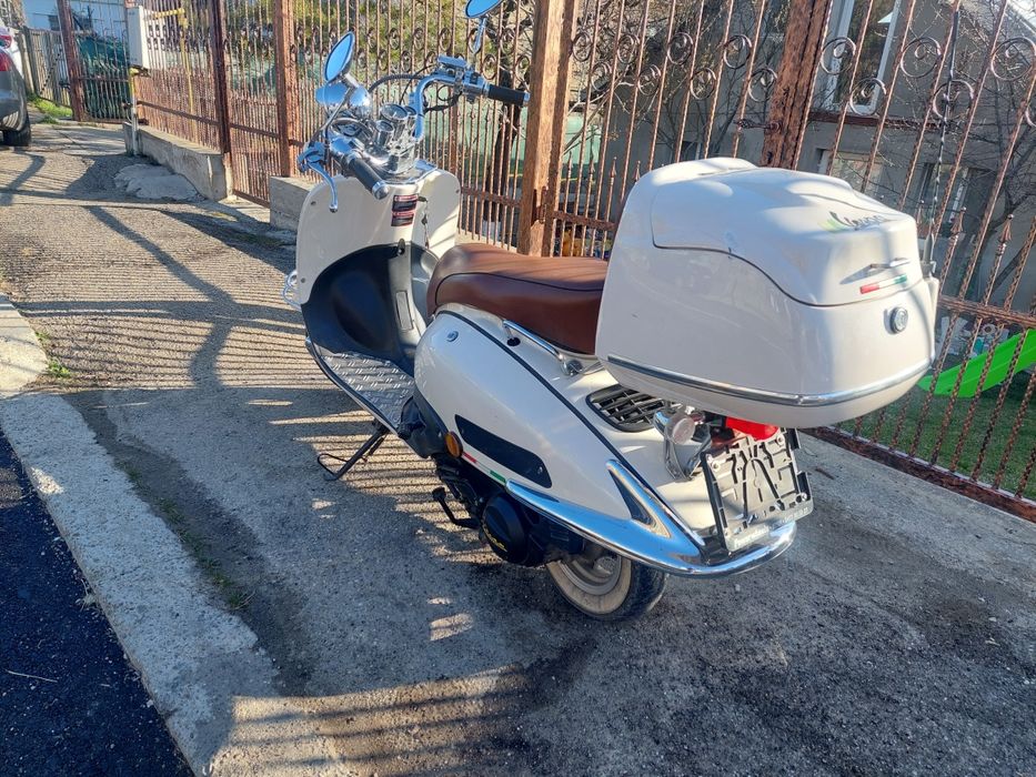 Vand /schimb scuter 125cc