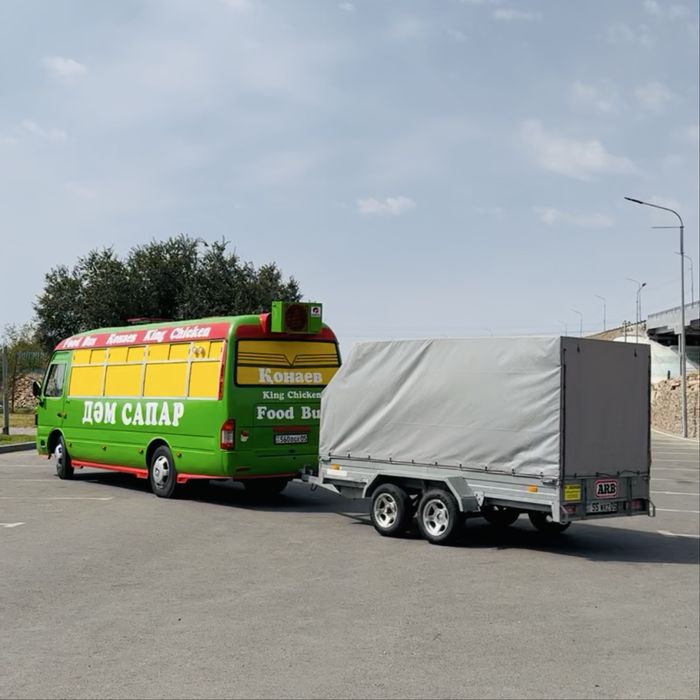 Фудтрак ресторан фастфуда на колесах