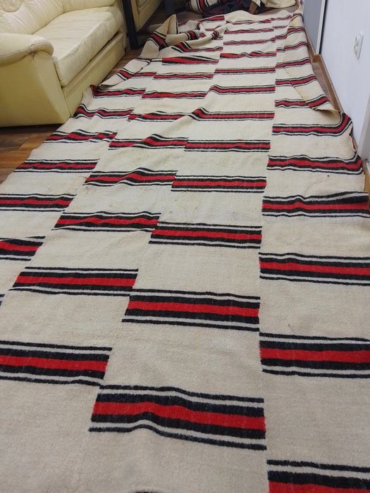 Вълнени тъкани одеала / завивки