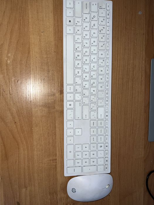 Моноблок HP Pavilion All-in-One 24-r0xx