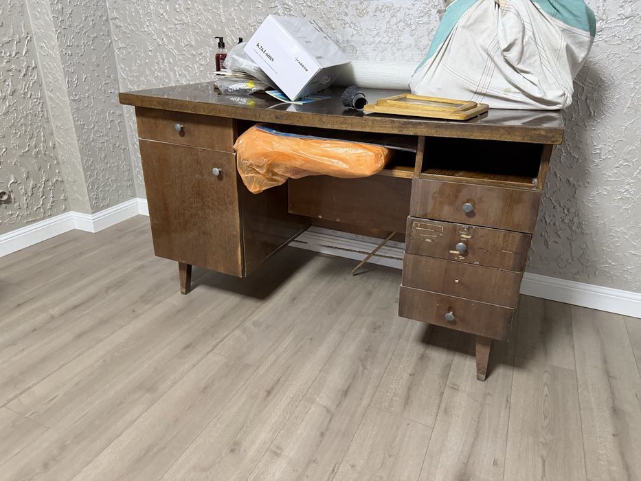 Винтажный письменный стол СССР
