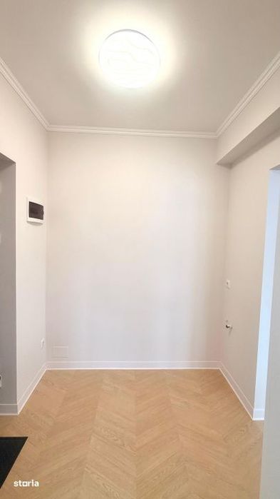 Apartament trei camere, ultrafinisat, partial mobilat, strada Urusagul