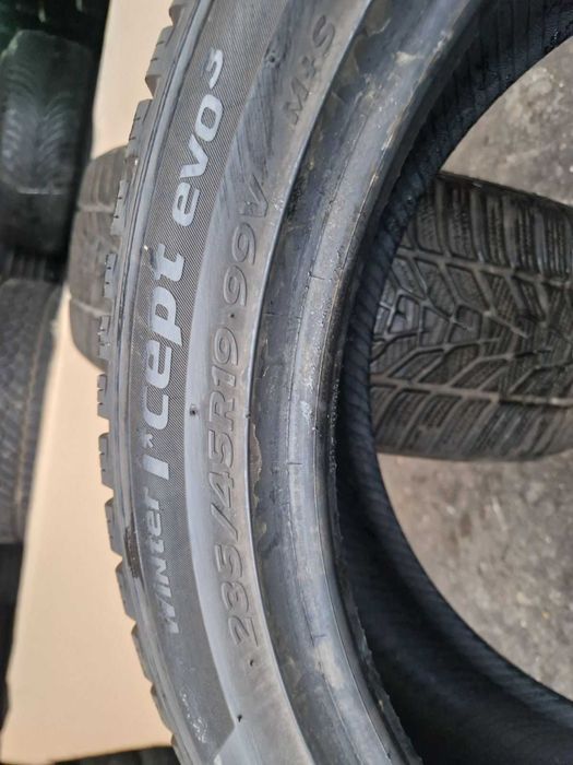 2 Hankook R19 235/45
Зимни гуми 
DOT3120
