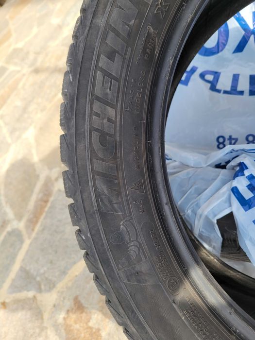 Зимни гуми Michelin 215 /55 r18