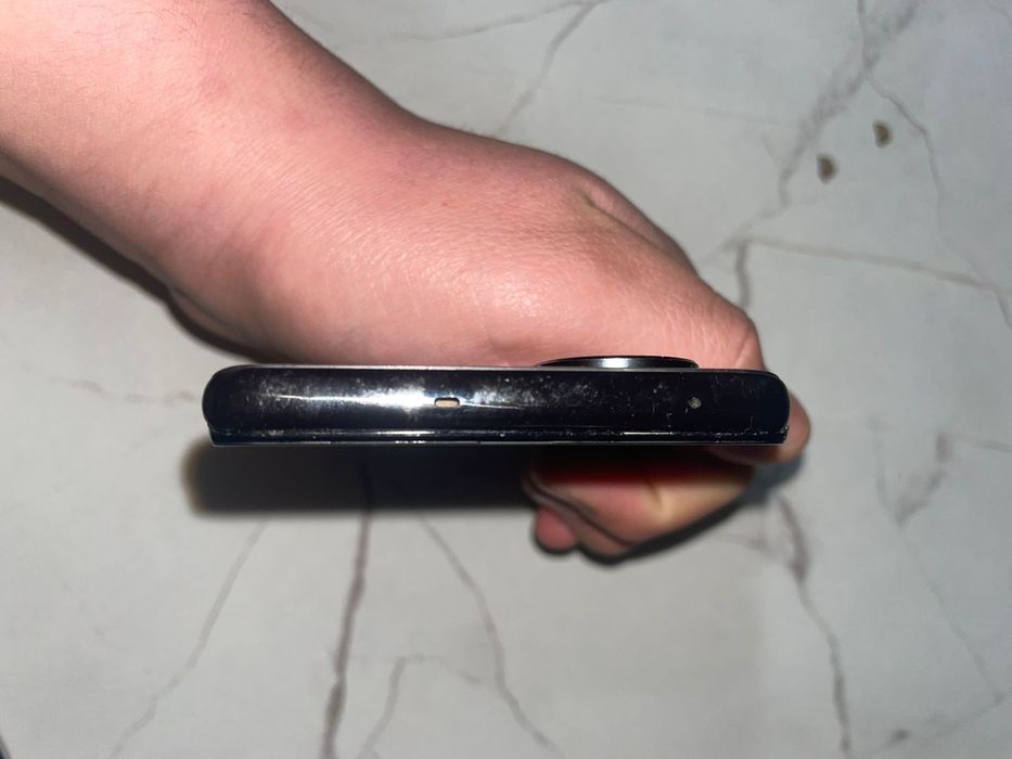 Продам телефон оппо Рено 8 т 5 g