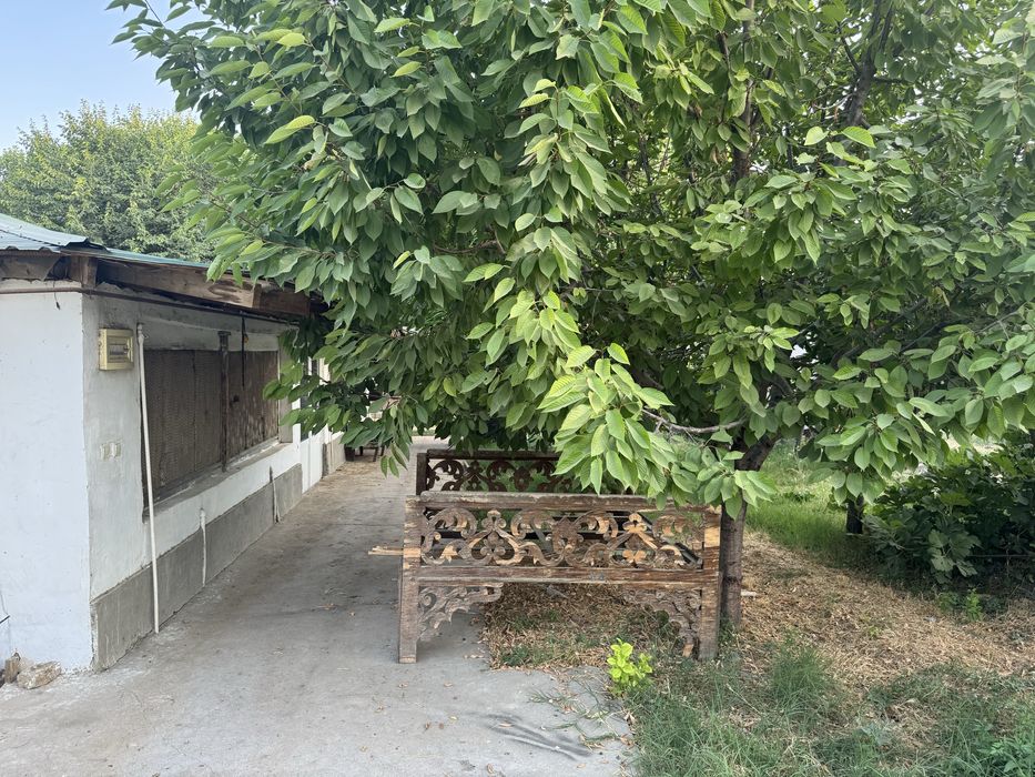 Урта чирчик  Таракийот МФЙ С. Полатов кочаси 152 уй