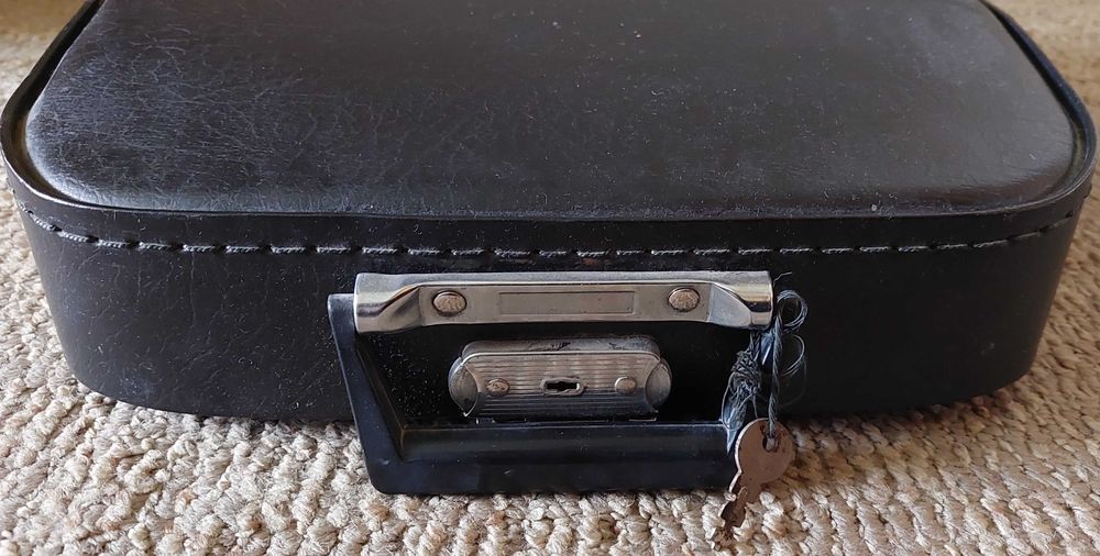 Българска пишеща машина "Марица 11"