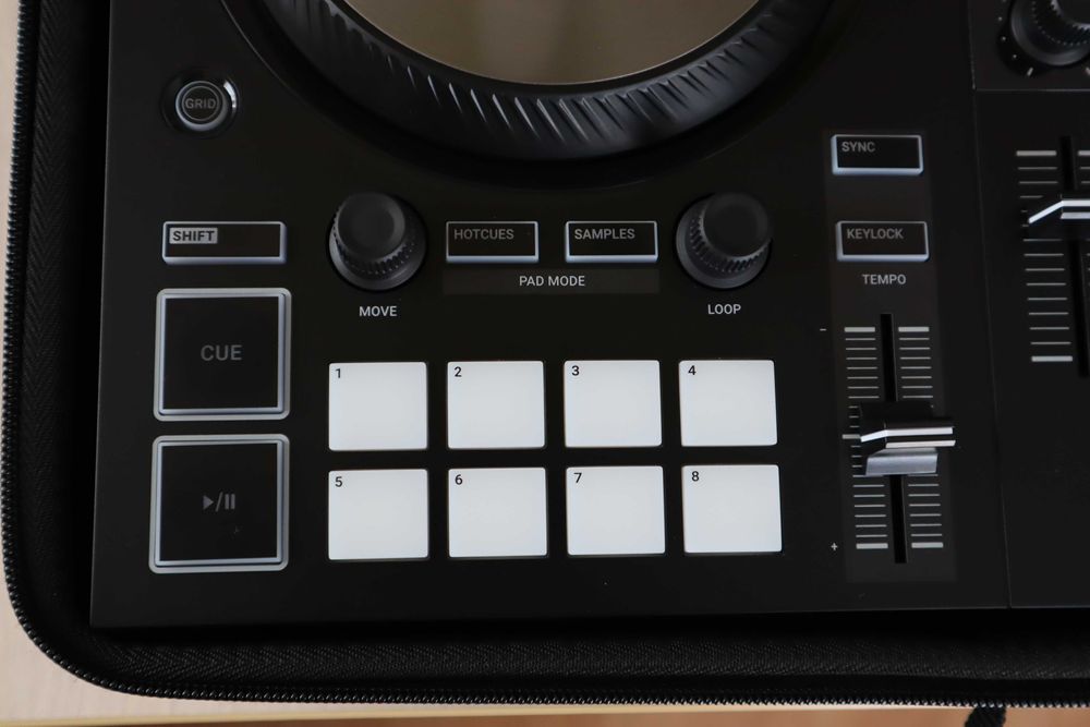 Consola DJ - NI Traktor Kontrol S2 MK3