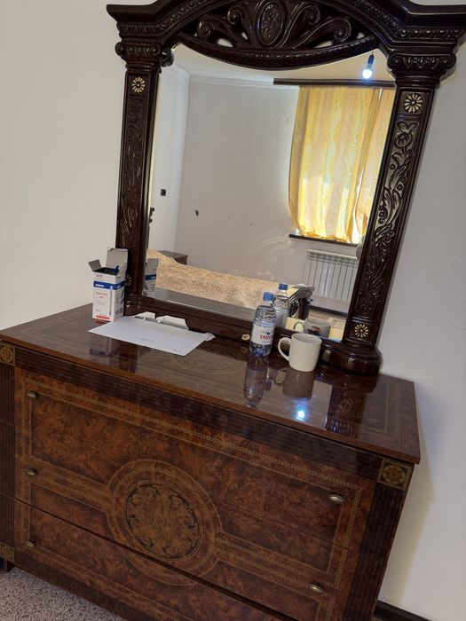 Продам спальный гарнитур 180/200