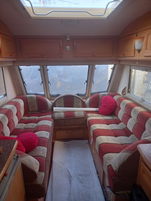 Rulota de vanzare accept si schimburi DE (ANIMALE vaci sau Oi )