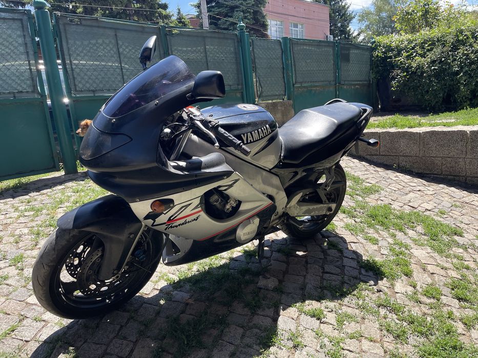 Yamaha yzf 600 thundercat