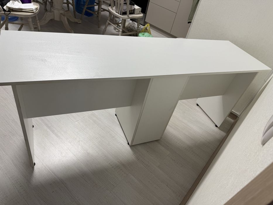 Стол для маникюра для учебы для дома