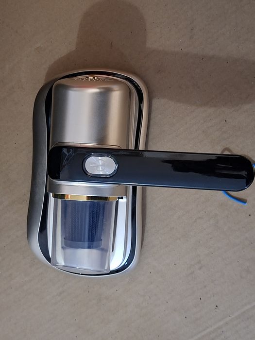 Aspirator cu Raza UV Anti  Acarieni