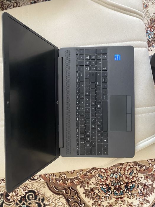 Ноутбук для работа HP I5-12