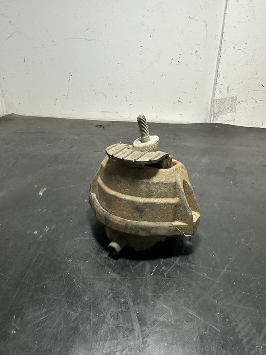 Suport motor stanga BMW Seria 5 E60 E61 525d 530d 535d 3.0 diesel