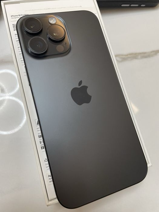 Iphne 16 Pro Max 512GB Black