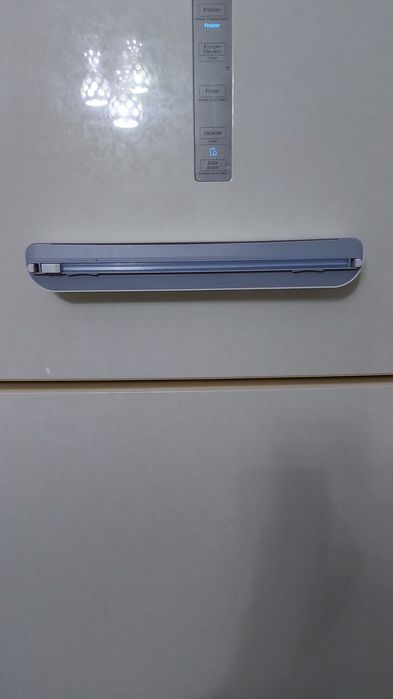 Диспенсер- резак для пищевой пленки