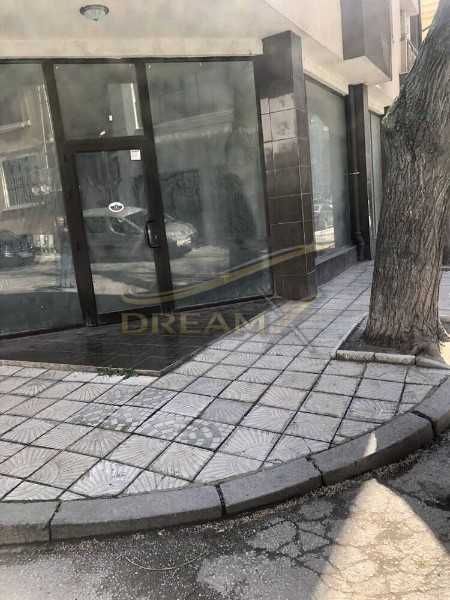Магазин под наем в кв. Каменица 1! 71616447