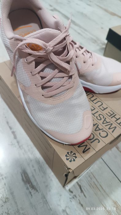 Дамски маратонки Nike 38