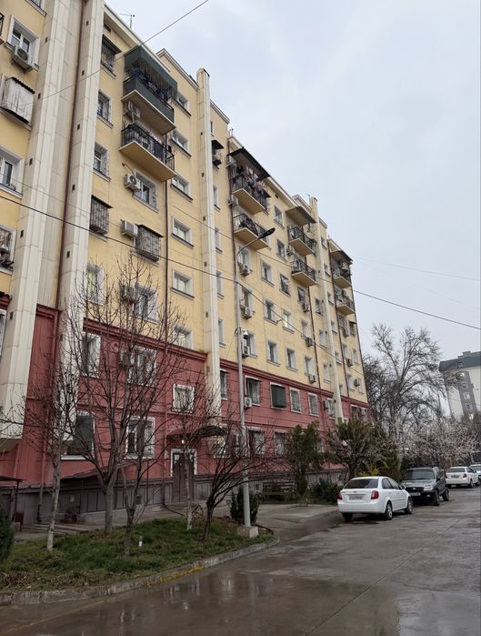 Новостройка первая линия возле станций метро Кипчак-Чинор