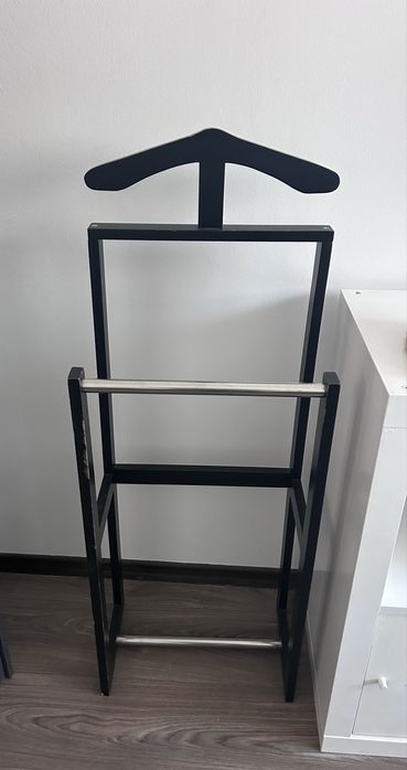 Suport haine umerase negru