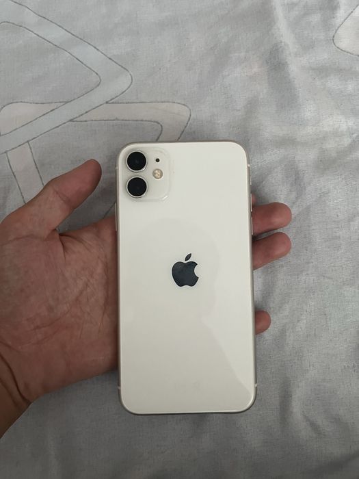 iPhone  11