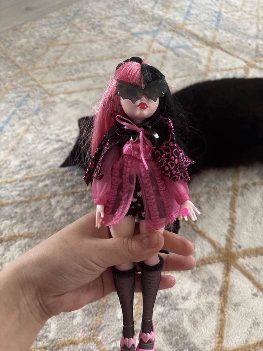 Продам кукол Монстер Хай, Робекка и Дракулаура