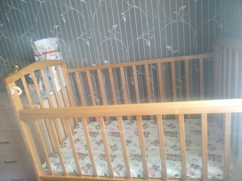 Срочно продам Манеж, детская кровать