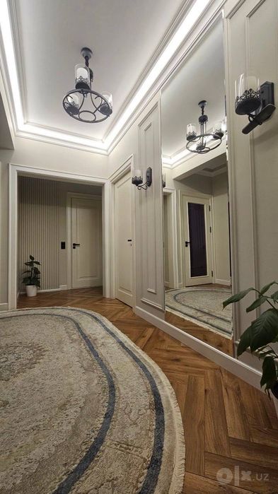 5ти комнатная кв с ремонтом, банковский дом, Циалковского, Паркентский