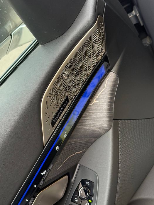 BMW i5 35L full option