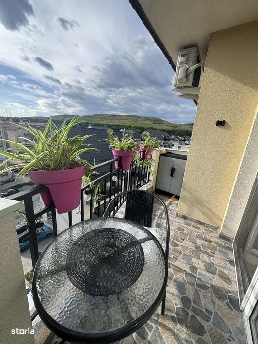Apartament 3 camere de 61mp plus 2 balcone 8mp zona : Floresti Tineret