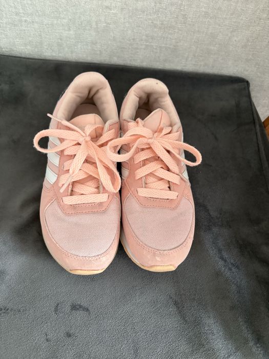 Маратонки адидас, непромокаеми обувки New feel Decatlon