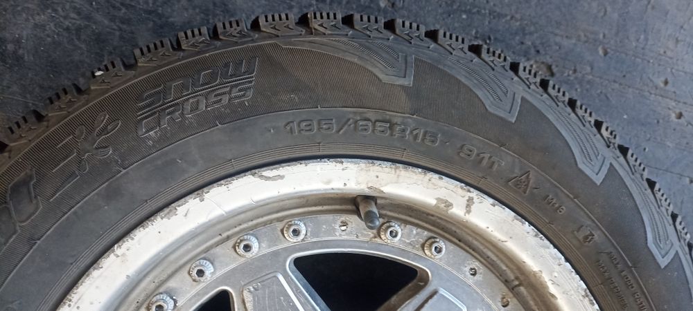 Продам запаску на 15