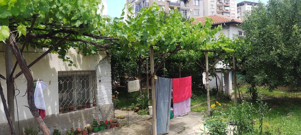 Продава се Къща в Казанлък - 300 кв.м за 797 €/кв.м - Снимка #3