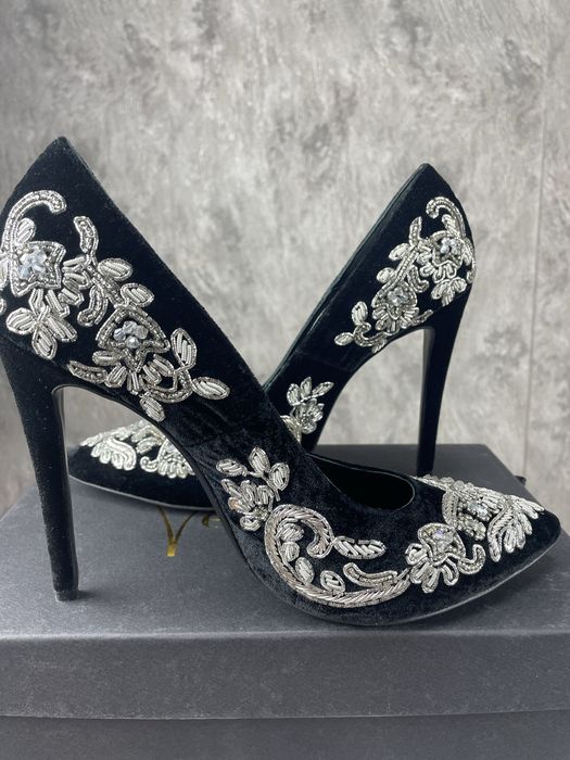 Lichidare stoc pantofi ocazie